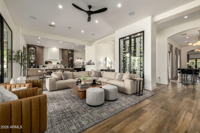 2564 E TEAKWOOD Place, Chandler, AZ 85249