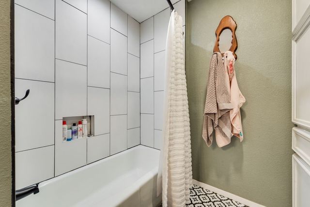 905 Colonial, Cleburne, TX 76033