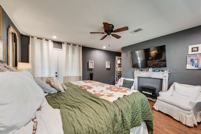 905 Colonial, Cleburne, TX 76033