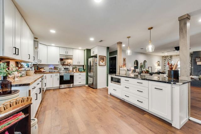 905 Colonial, Cleburne, TX 76033