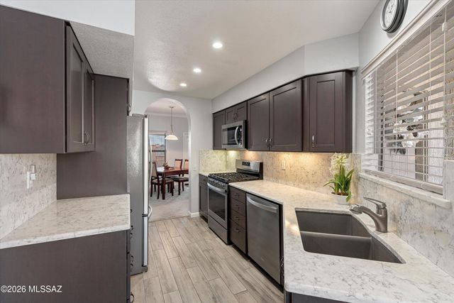 14045 N Desert Butte Drive, Oro Valley, AZ 85755