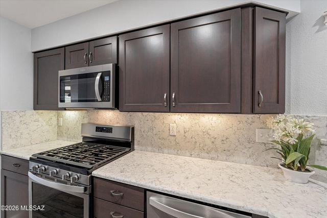 14045 N Desert Butte Drive, Oro Valley, AZ 85755