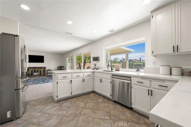 939 Nottingham, Corona, CA 92878