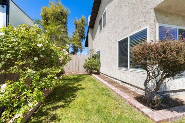 939 Nottingham, Corona, CA 92878