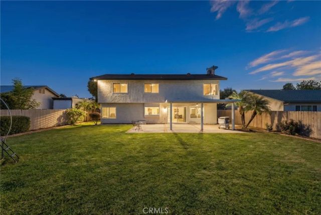 939 Nottingham, Corona, CA 92878