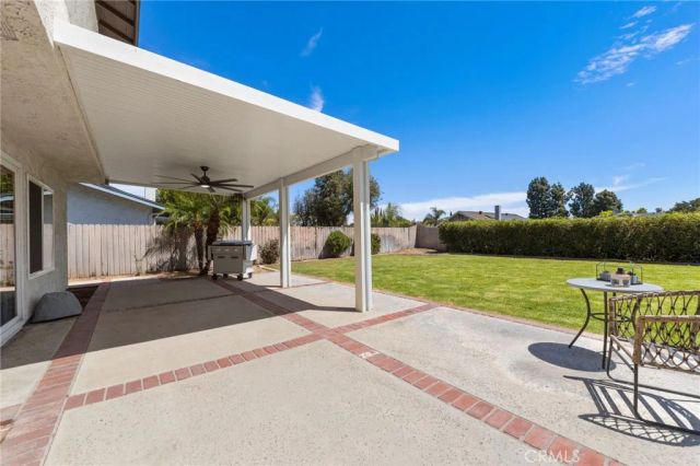 939 Nottingham, Corona, CA 92878