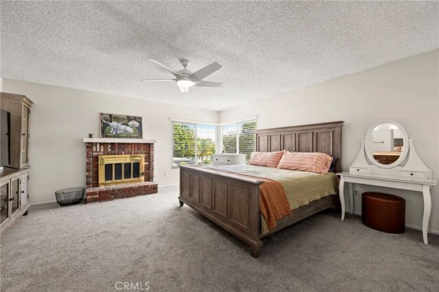 939 Nottingham, Corona, CA 92878