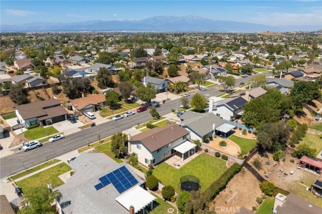 939 Nottingham, Corona, CA 92878