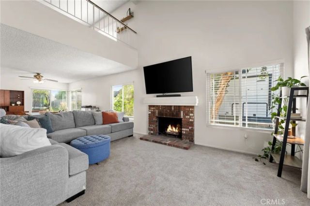 939 Nottingham, Corona, CA 92878