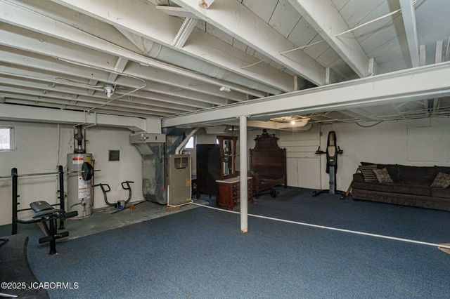 2226 HILLSDALE DRIVE, Jefferson City, MO 65109