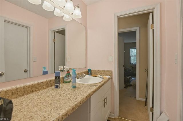 5152 Condor ST, Virginia Beach, VA 23462