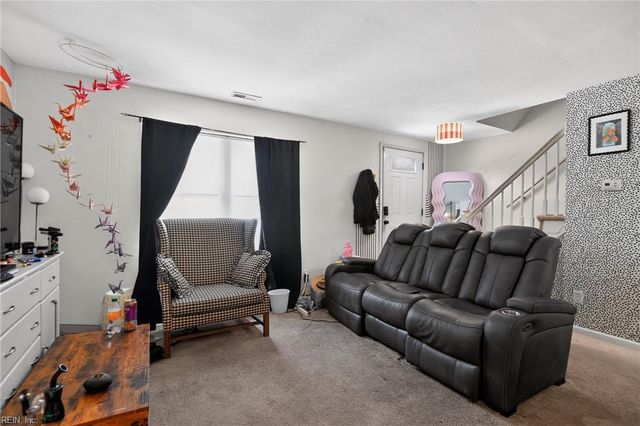 5152 Condor ST, Virginia Beach, VA 23462