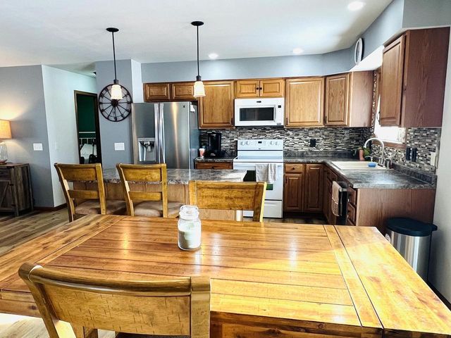 28414 Clary Lane, Richland Center, WI 53581