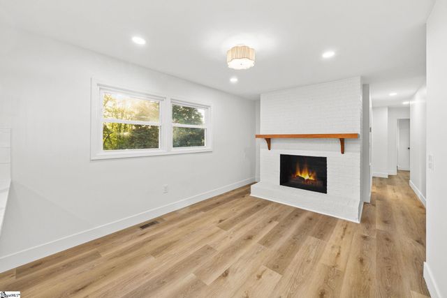 303 Central Avenue, Mauldin, SC 29662