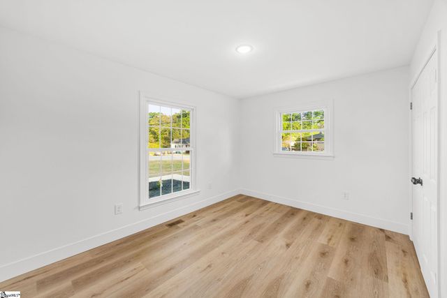 303 Central Avenue, Mauldin, SC 29662