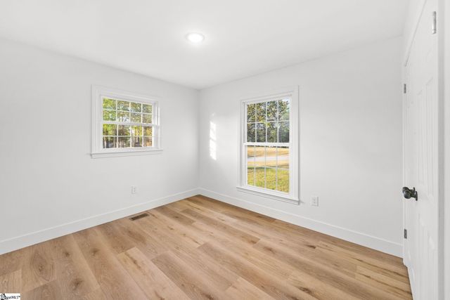 303 Central Avenue, Mauldin, SC 29662