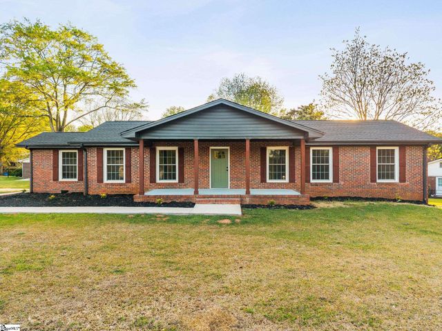 303 Central Avenue, Mauldin, SC 29662