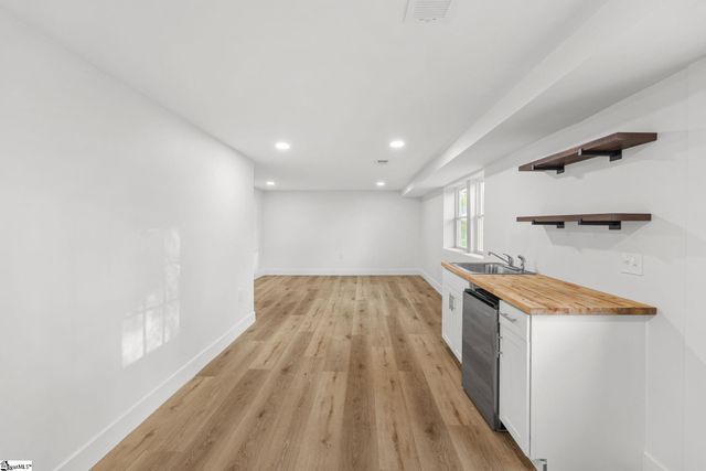 303 Central Avenue, Mauldin, SC 29662