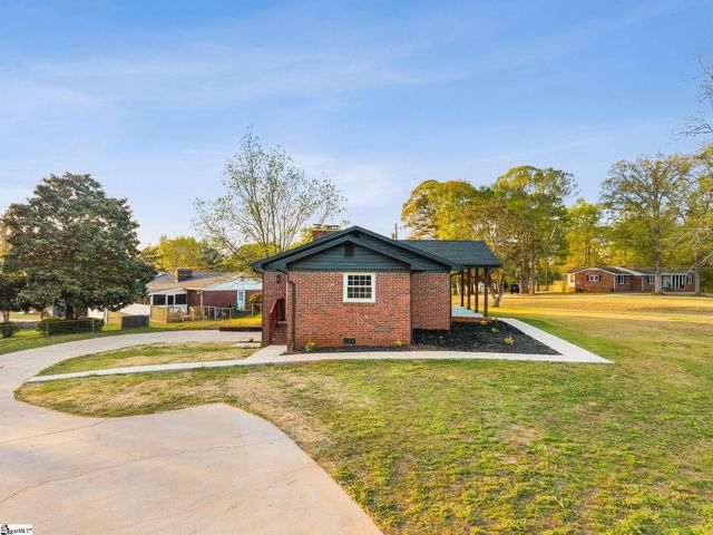 303 Central Avenue, Mauldin, SC 29662