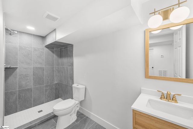 303 Central Avenue, Mauldin, SC 29662