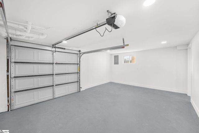 303 Central Avenue, Mauldin, SC 29662