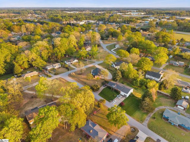 303 Central Avenue, Mauldin, SC 29662