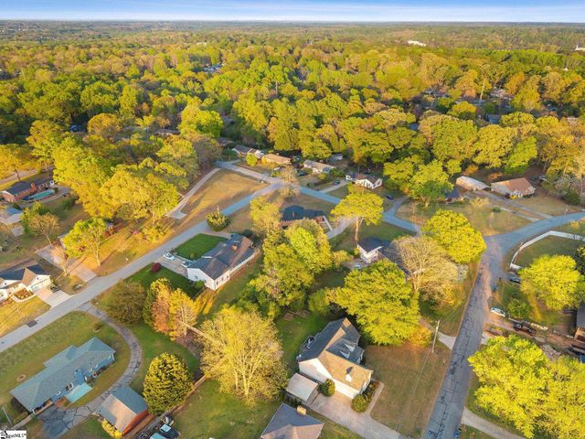 303 Central Avenue, Mauldin, SC 29662