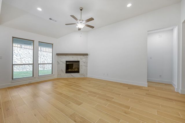 180 Buffalo Boulevard, Rhome, TX 76078