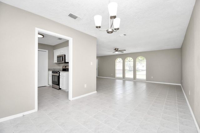 14235 Bella Drive, Cypress, TX 77429