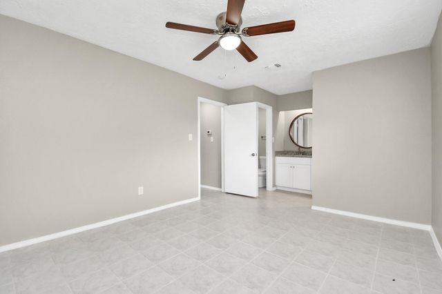 14235 Bella Drive, Cypress, TX 77429