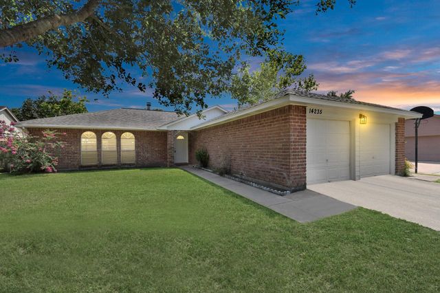 14235 Bella Drive, Cypress, TX 77429