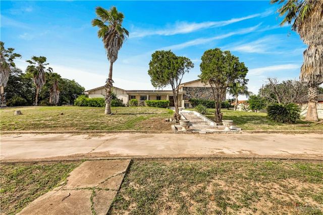 1213 W Loop 374 Loop, Mission, TX 78572