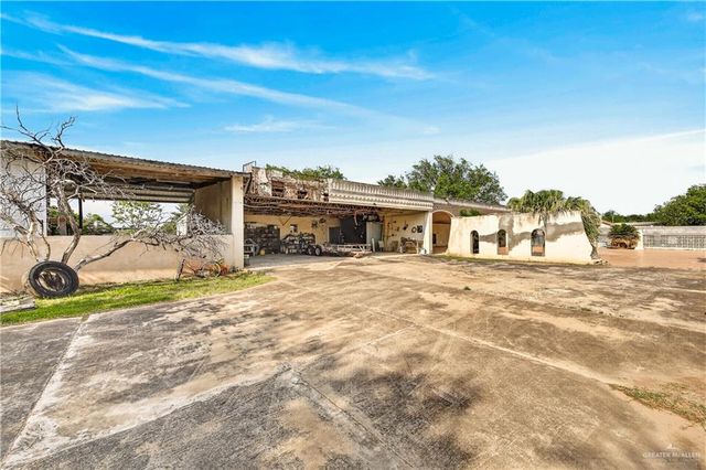 1213 W Loop 374 Loop, Mission, TX 78572