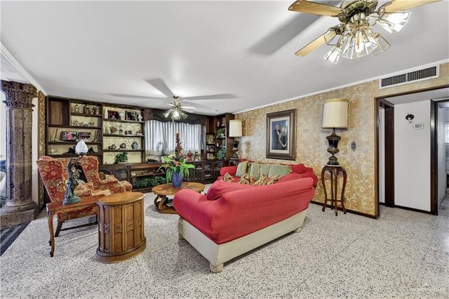 1213 W Loop 374 Loop, Mission, TX 78572