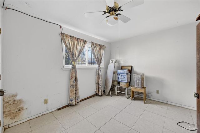 1213 W Loop 374 Loop, Mission, TX 78572