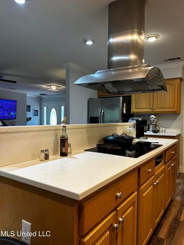 52 Falcon Drive, Picayune, MS 39466