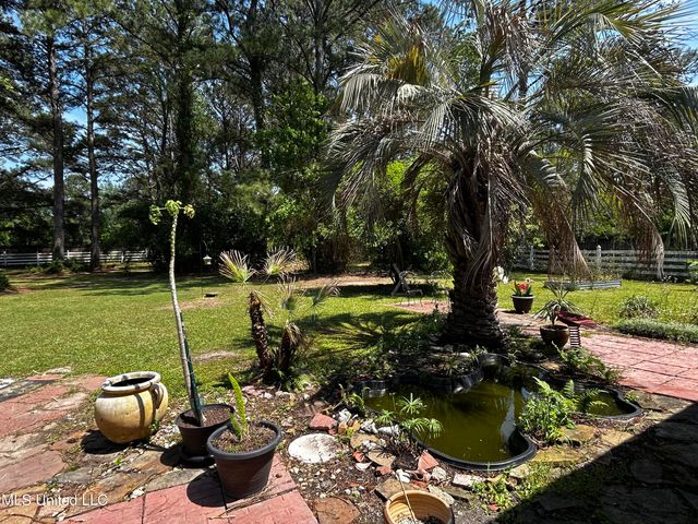 52 Falcon Drive, Picayune, MS 39466