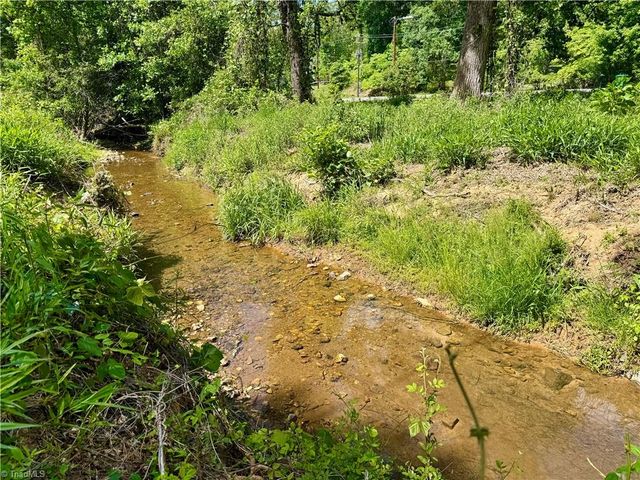 405 Brown Road, King, NC 27021
