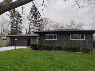 380 Eloise Drive, Benton Harbor, MI 49022