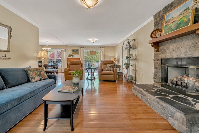6640 Parkway DR, Roanoke, VA 24018