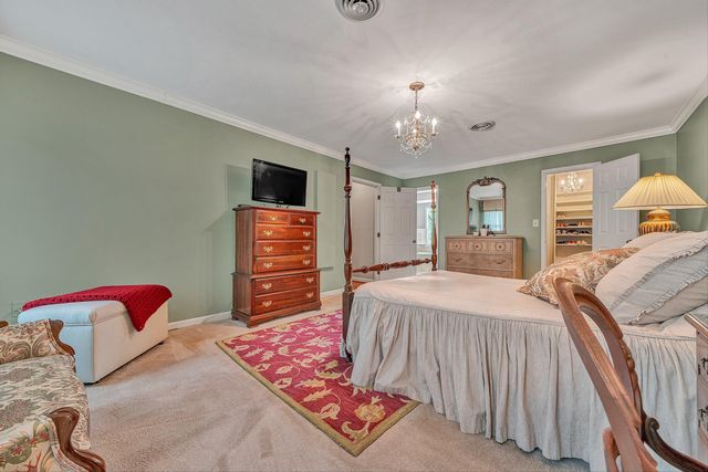 6640 Parkway DR, Roanoke, VA 24018