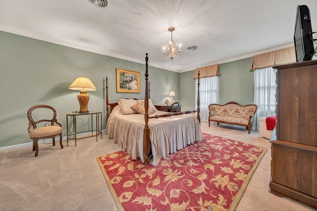 6640 Parkway DR, Roanoke, VA 24018