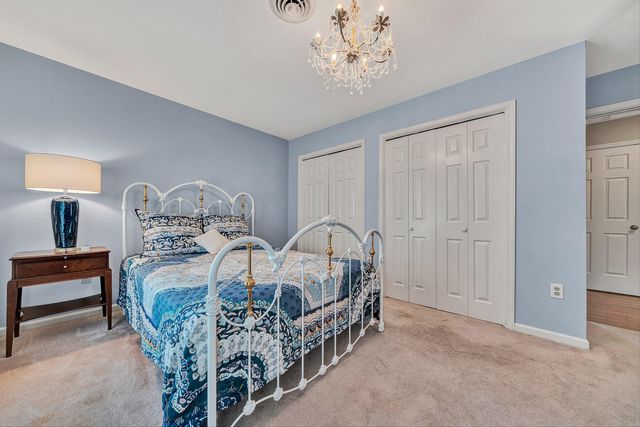 6640 Parkway DR, Roanoke, VA 24018