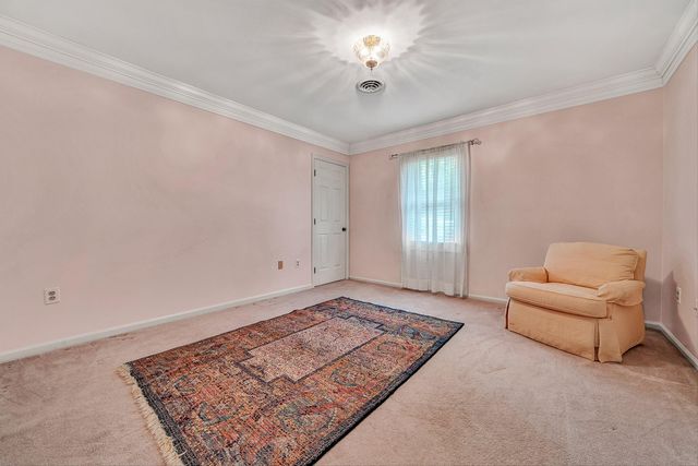 6640 Parkway DR, Roanoke, VA 24018