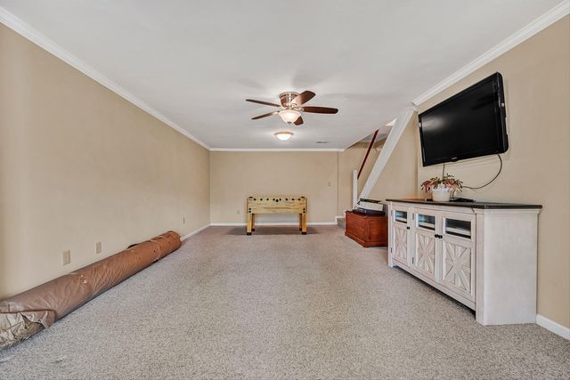 6640 Parkway DR, Roanoke, VA 24018