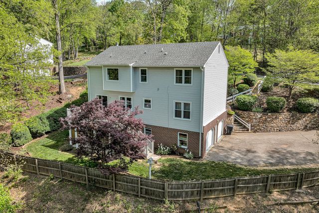 6640 Parkway DR, Roanoke, VA 24018
