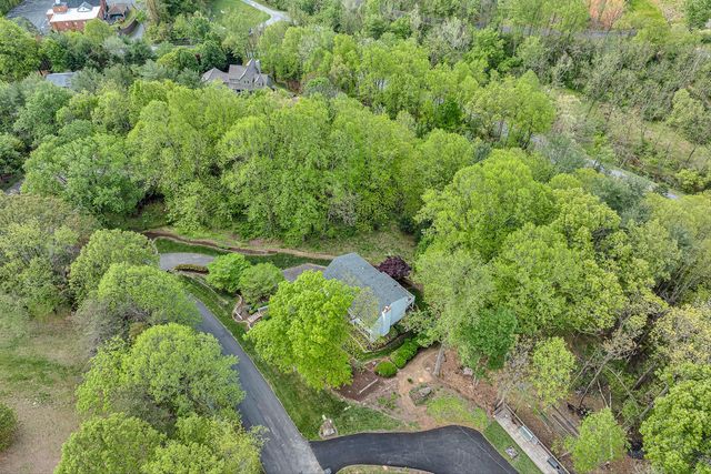 6640 Parkway DR, Roanoke, VA 24018