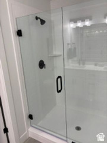 12 S MOONLIT RD, Mapleton, UT 84664