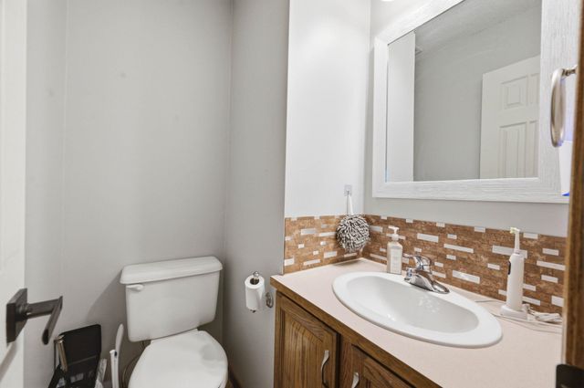 826 E Southcrest, Derby, KS 67037