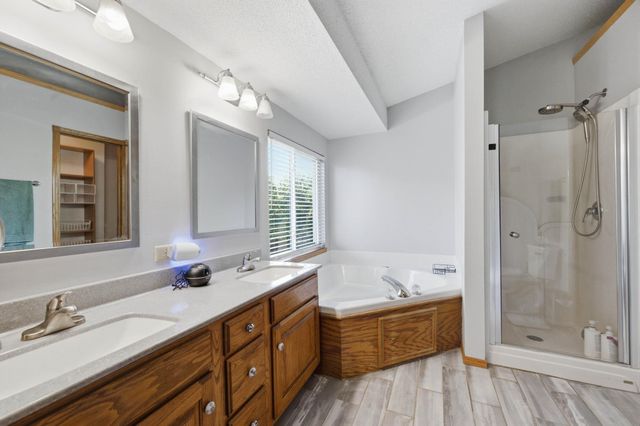 826 E Southcrest, Derby, KS 67037